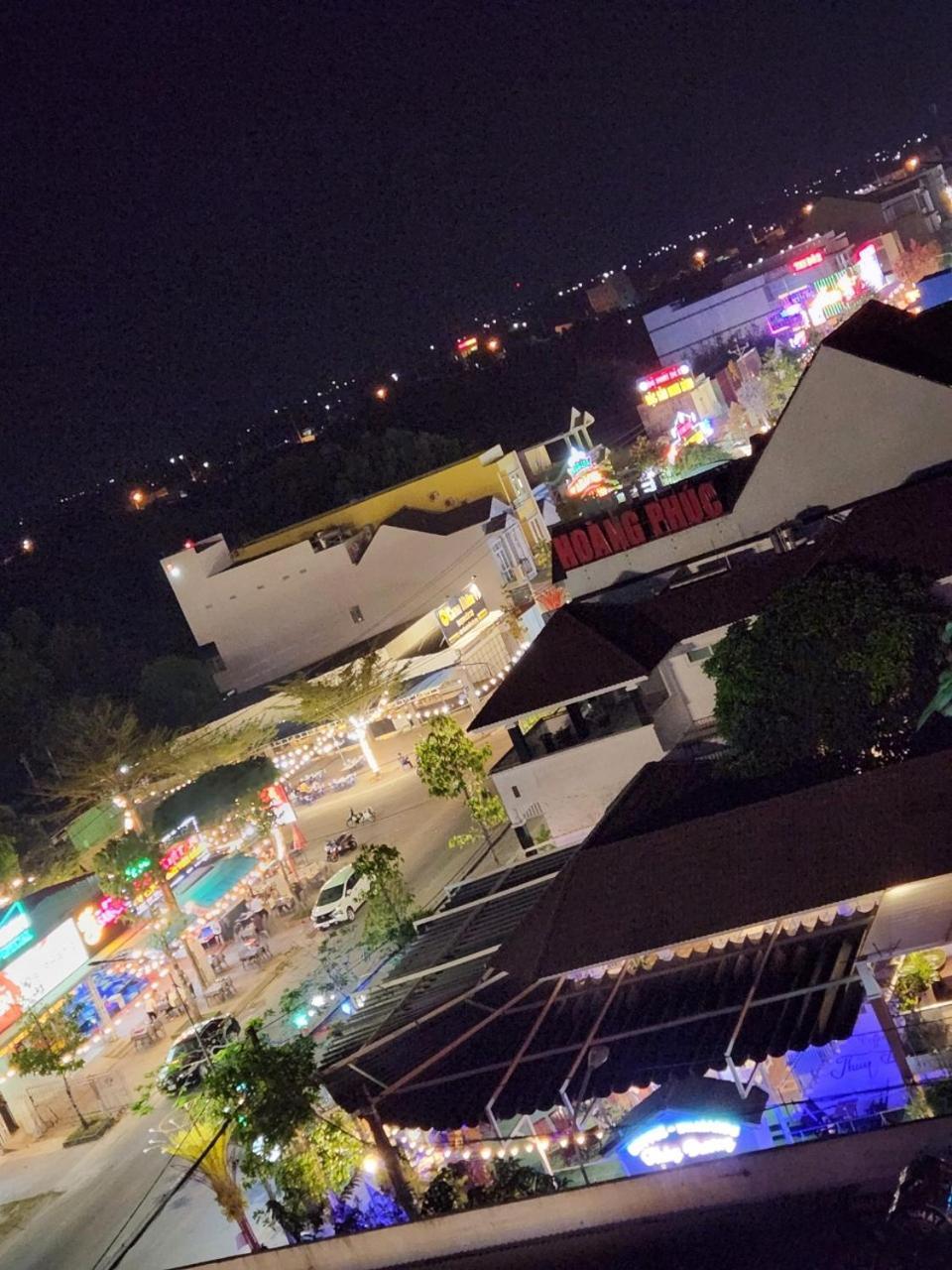 Khach San Van Nhi Bac Lieu ภายนอก รูปภาพ